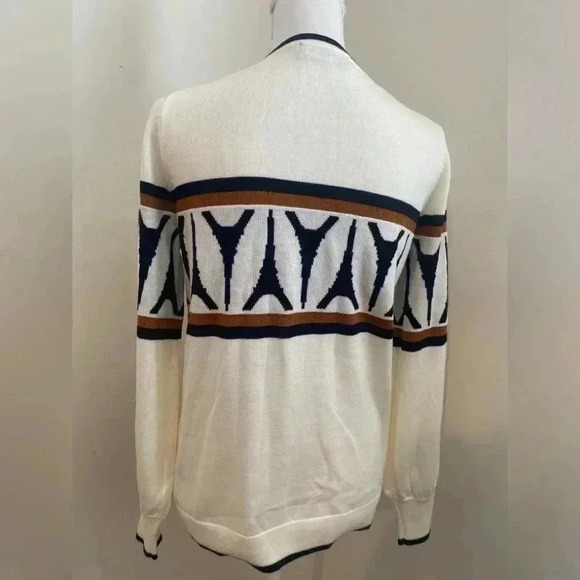 Karl Lagerfeld Paris Eiffel Tower Bishop Sleeve Sweater Size Medium NWOT - Picture 4 of 9